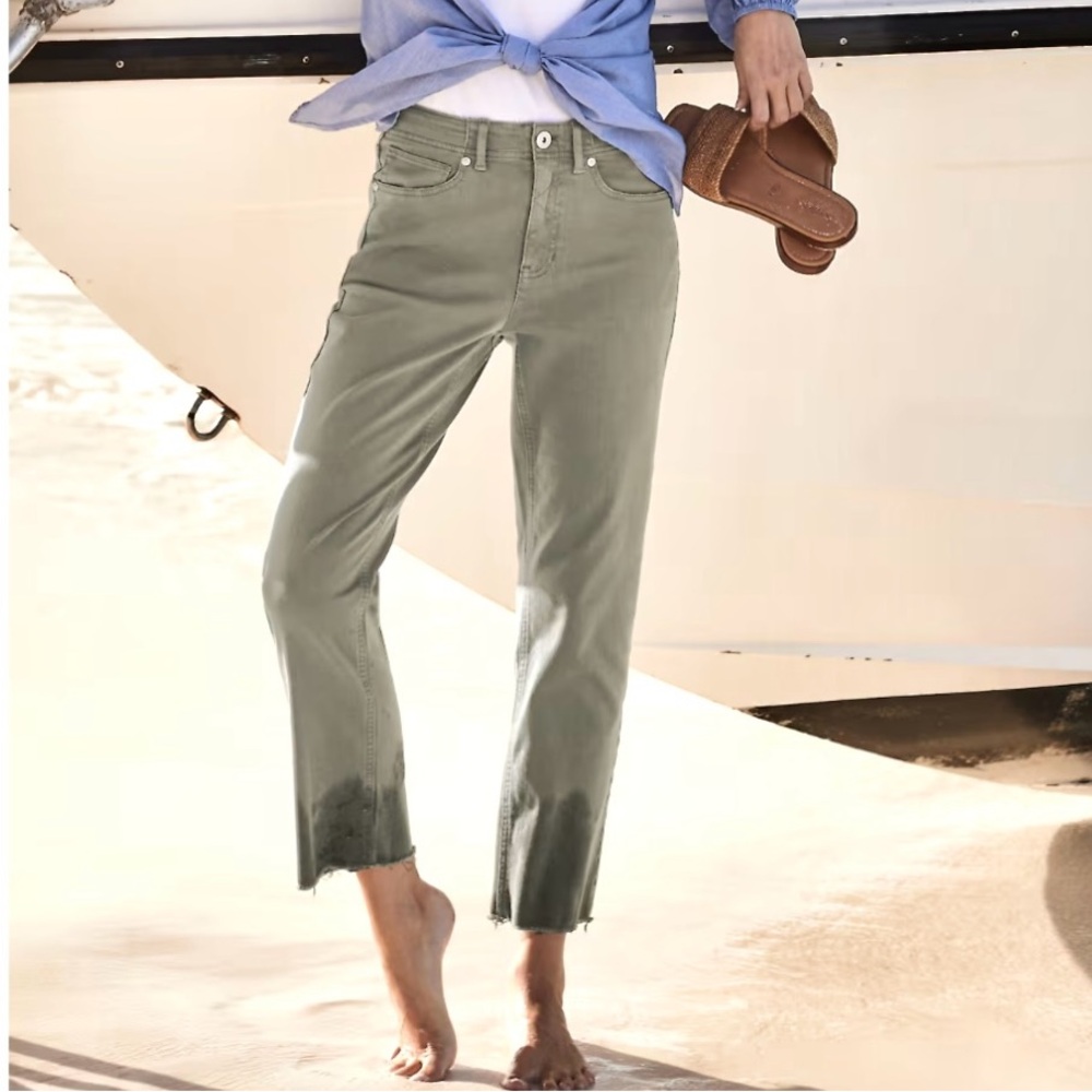 Tommy Bahama Sea Glas Denim High Rise Kicklflare Jeans - Picture 2 of 16